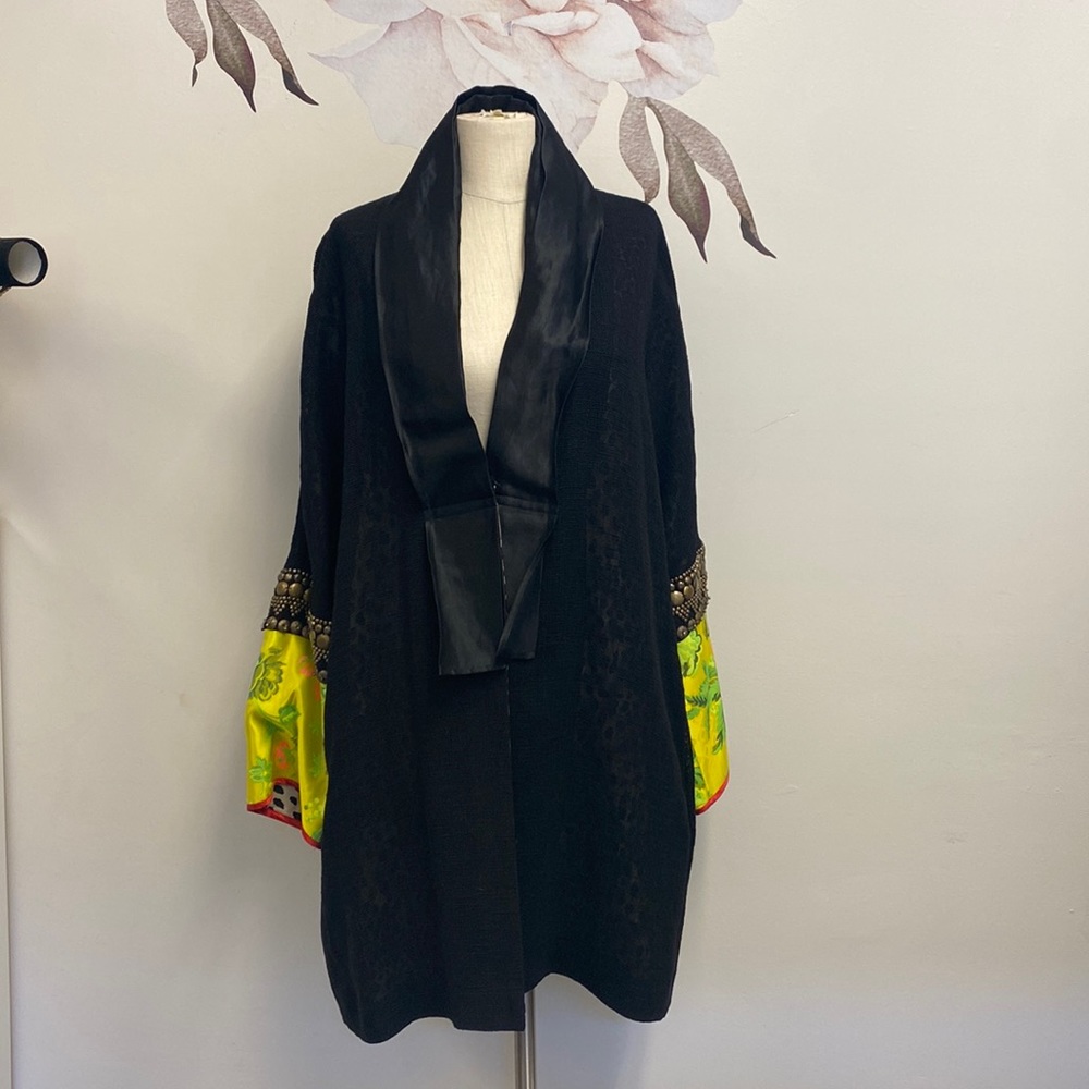Vintage Etro Milano 🇮🇹 Kimono Inspired Piece